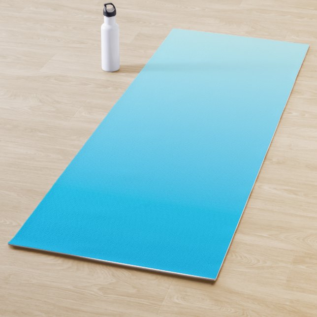 Blue colour gradient background yoga mat (In Situ)