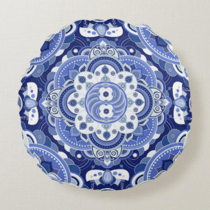 Blue colours vintage geometric pattern. Light indi Round Cushion