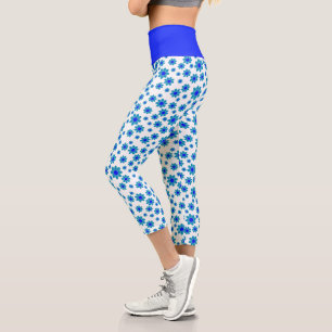 Blue Daisies Floral Repeating Daisy Pattern Capri Leggings