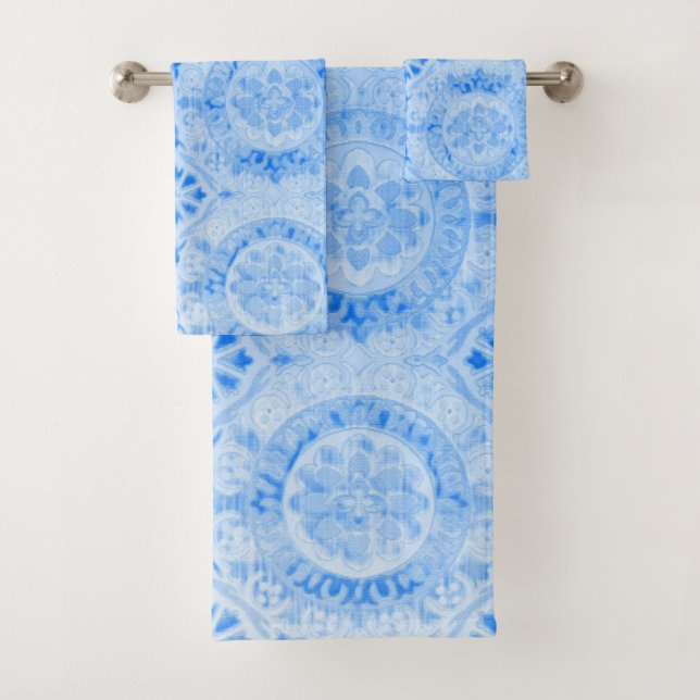 Blue Damask Bath Towel Set (Insitu)