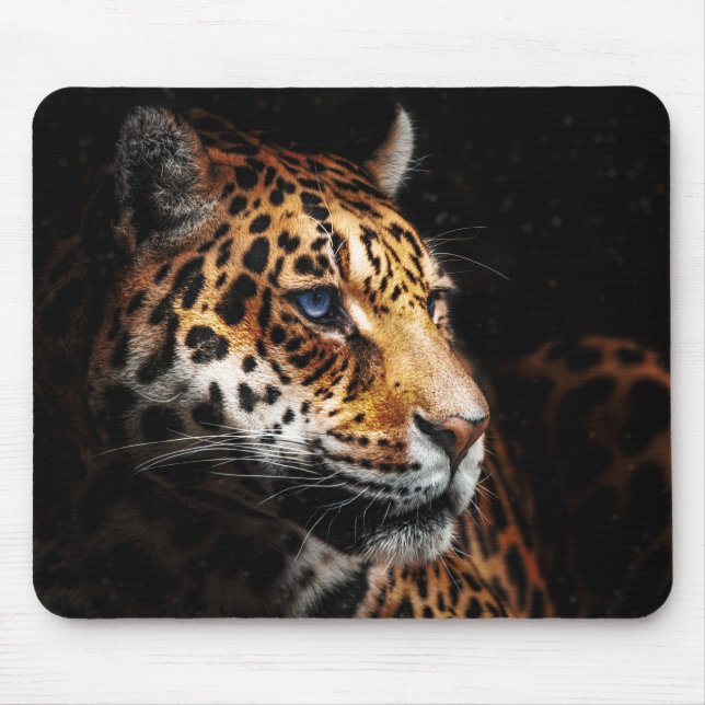 Blue-Eyed leopard Beauty Mouse Mat (Front)