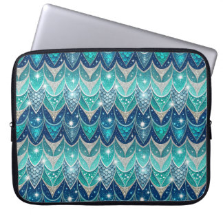 Blue feathers pattern laptop sleeve