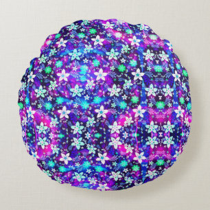 Blue Floral Pattern - Edelweiss Flower Geometric Round Cushion
