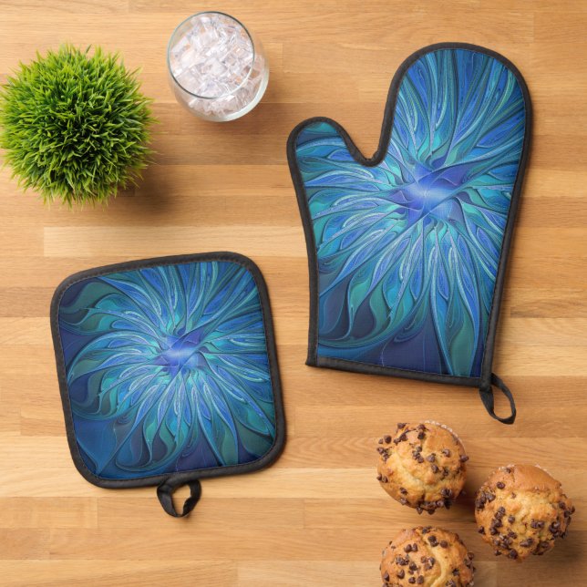 Blue Flower Fantasy Pattern, Abstract Fractal Art Oven Mitt & Pot Holder Set (Top Down)
