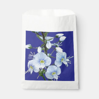 Blue flowers favour bags