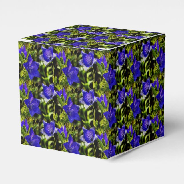 Blue Flowers Nature Pattern       Favour Box (Front Side)