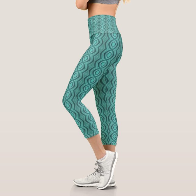 Blue geometric print pattern  capri leggings (Left)