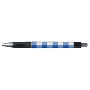 Blue gingham pattern