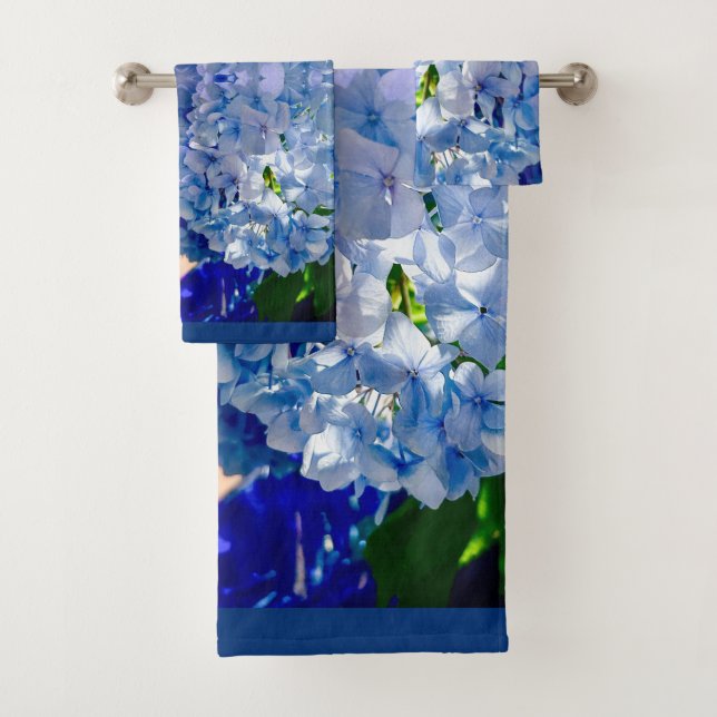 Blue Hydrangeas Pattern Bath Towel Set (Insitu)