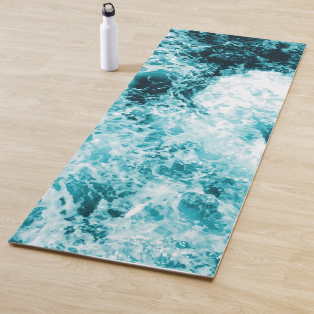 Blue ocean waves yoga mat (In Situ)