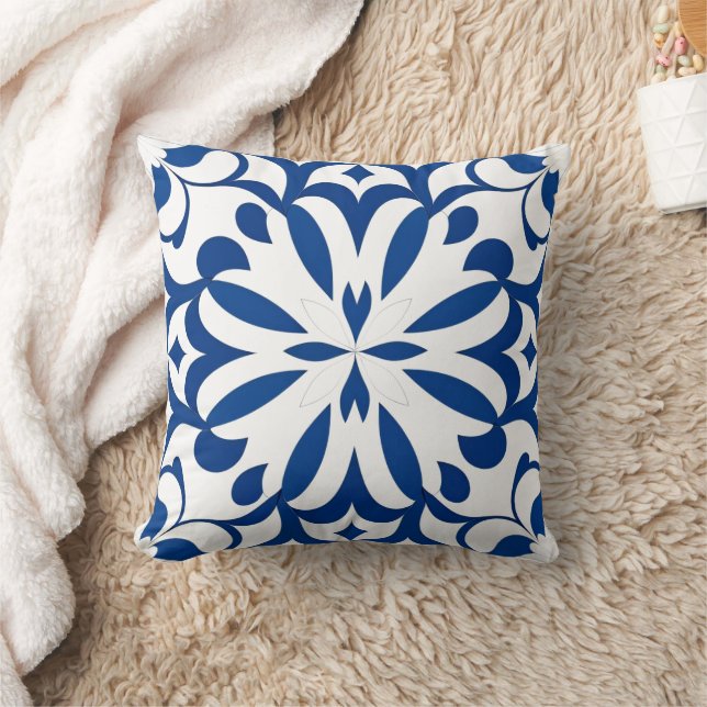 Blue pattern on white background cushion (Blanket)