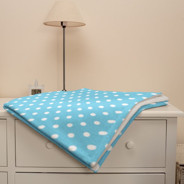 Blue Polka Dot Fleece Blanket (Creator Uploaded)