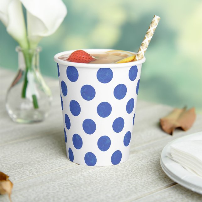 Blue Polka Dot Paper Cups (Insitu)