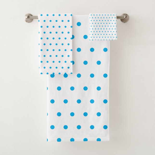 Blue Polka Dots Bath Towel Set (Insitu)