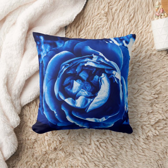 Blue Rose Cushion (Blanket)