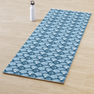 Blue Seashells Yoga Mat – for Serenity and Comfort