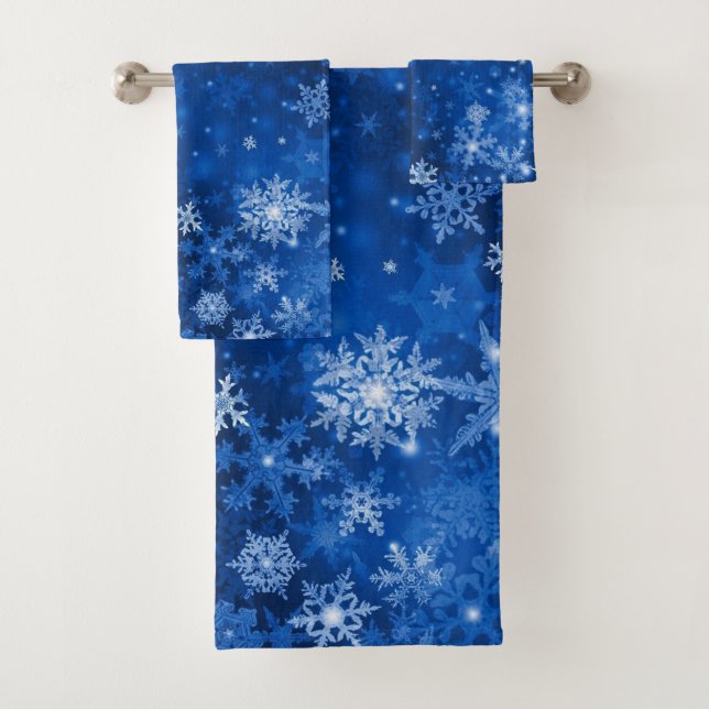 Blue Snowflakes Bath Towel Set (Insitu)