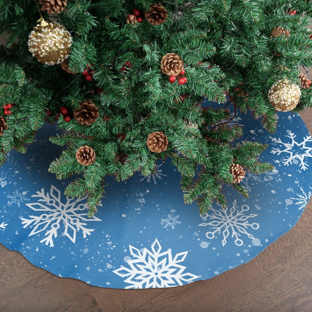 Blue Snowflakes Classic Winter White Snow Brushed Polyester Tree Skirt (Creator Uploaded)