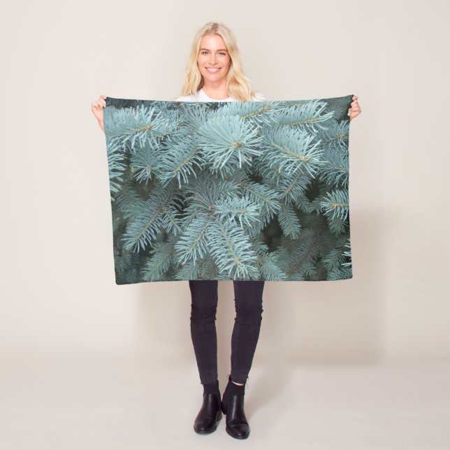 Blue spruce fleece blanket (In Situ)