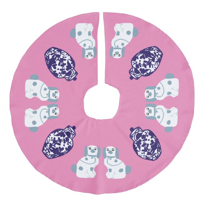 Blue Staffordshire Dog and Ginger Jar Faux Linen Tree Skirt (Front)