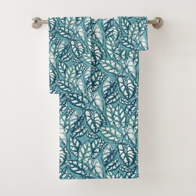 Blue Teal Tropical Leaves Bath Towel Set (Insitu)