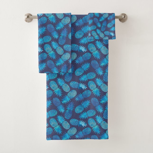 Blue Tie Dye Pineapples Bath Towel Set (Insitu)