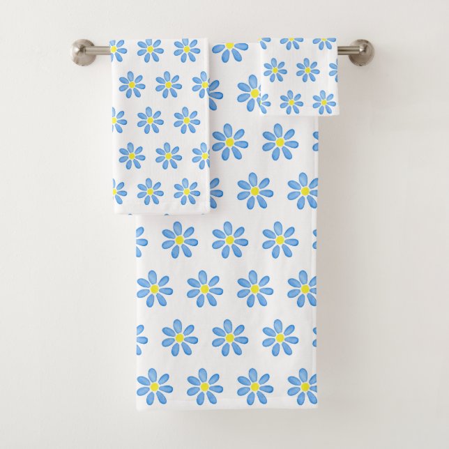 Blue Watercolor Daisy Pattern Bath Towel Set (Insitu)