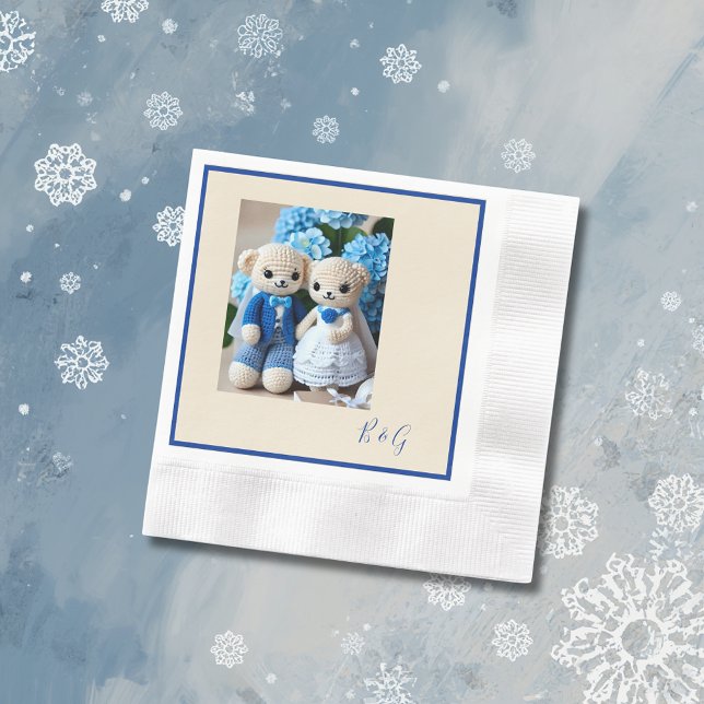 blue white crochet figurine wedding couple  napkin (Creator Uploaded)