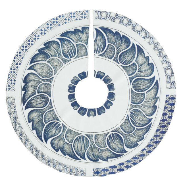 Blue White Floral Chinese Round Brushed Polyester Tree Skirt (Front)
