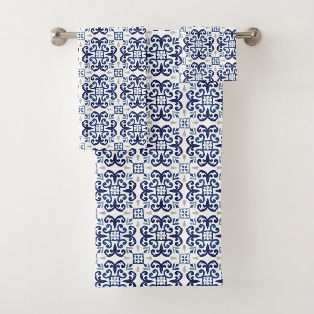 Blue & White Moroccan Tile Pattern Bath Towel Set (Insitu)