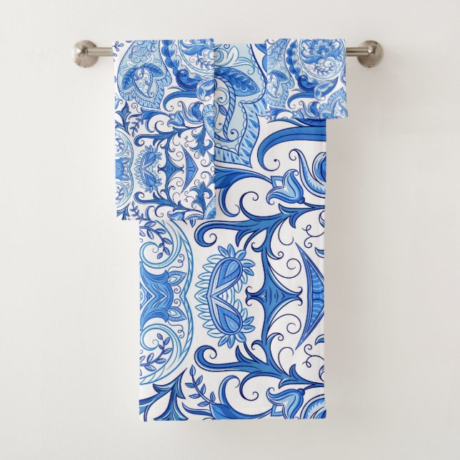Blue & White Paisley Pattern Bath Towel Set (Insitu)