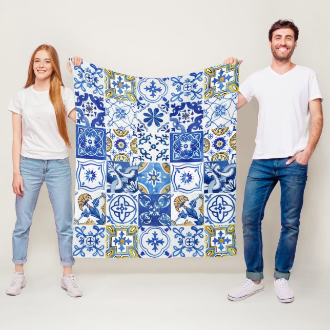 Blue, White & Yellow Mediterranean Floral Pattern Fleece Blanket (In Situ)
