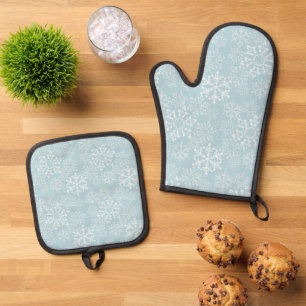 Blue Winter White Snowflakes Oven Mitt & Pot Holder Set