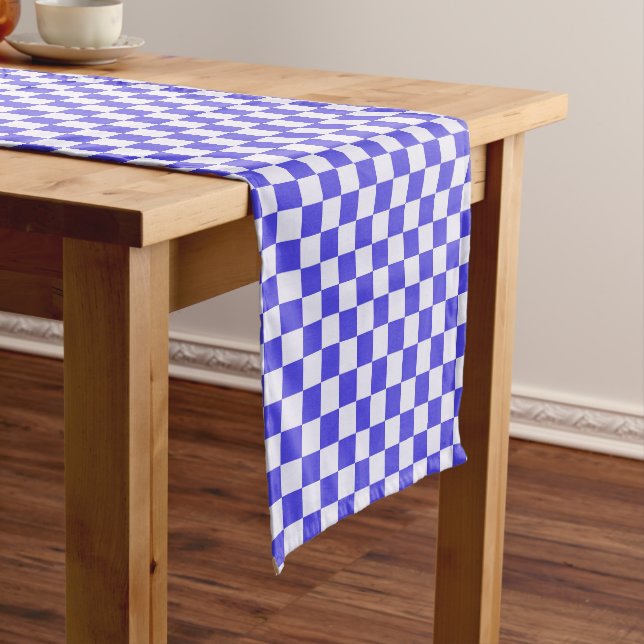 Blueberry cream chequered pattern short table runner (In Situ)