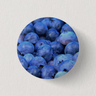 blueberry pile 3 cm round badge