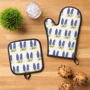 Bluebonnet Texas Wildflower Watercolor Pattern Oven Mitt & Pot Holder Set