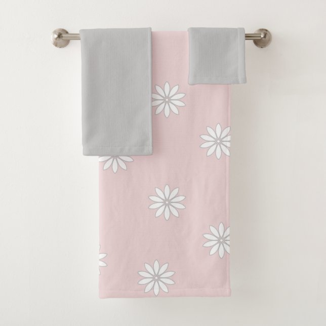 Blush and Grey Flowers Bath Towel Set (Insitu)