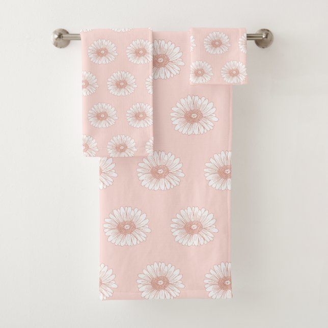 Blush Pink Drawing Illustration Flower Pattern Bath Towel Set (Insitu)