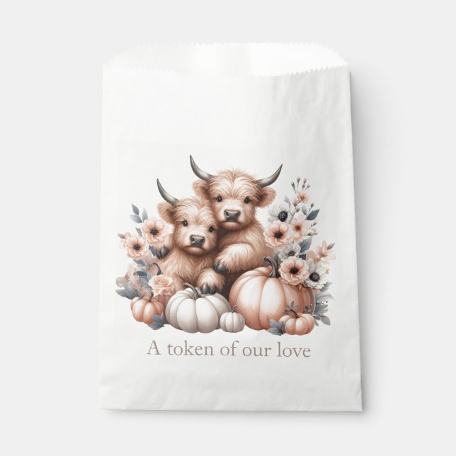 Blush Pink Fall Highland cow favour bags (Front)
