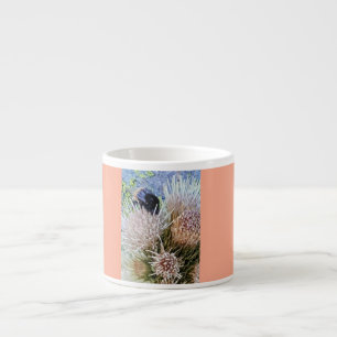 Blütenschlückchen – Hummel auf Distel Espresso Cup
