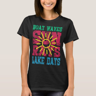 Boat Waves Sun Rays Lake Days Cute Retro 70s Summe T-Shirt