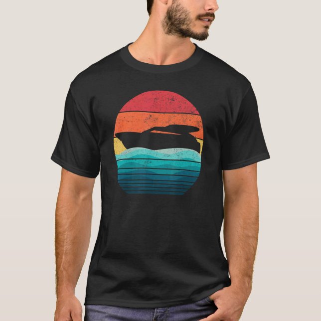 Boater I Love Motor Boating Retro Sunset Yacht Men T-Shirt (Front)