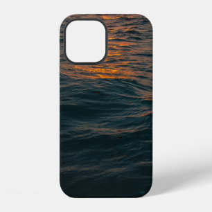 BODY OF WATER DURING SUNSET iPhone 12 CASE