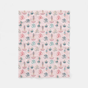 Boho Design- Frau mit Dreadlocks- Meditation- OM Fleece Blanket
