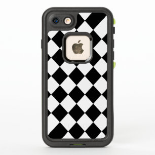 Bold Black and White Diamond Chequered Pattern
