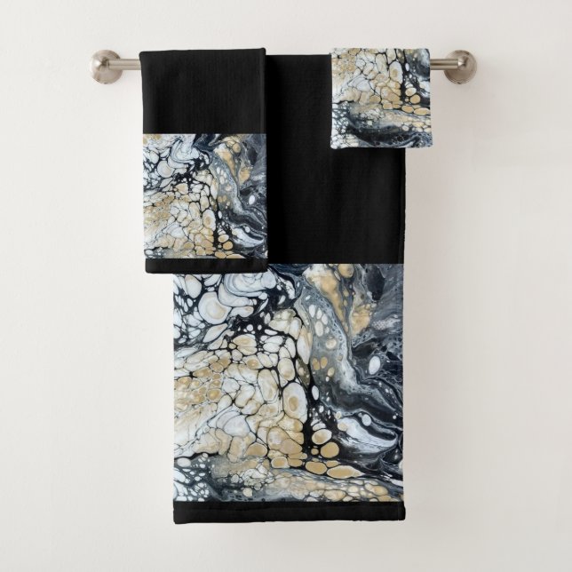 Bold Black & White Border Bathroom Towel Set (Insitu)