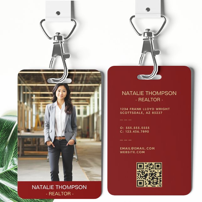 Bold Professional Real Estate Chic Realtor QR Code ID Badge (Creator Uploaded)