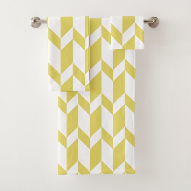 Bold Two Tone Arrow Chevron Stripe Yellow White Bath Towel Set (Insitu)