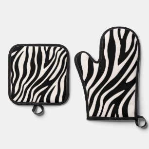 Bold Zebra Stripe Black and White Oven Mitt & Pot Holder Set