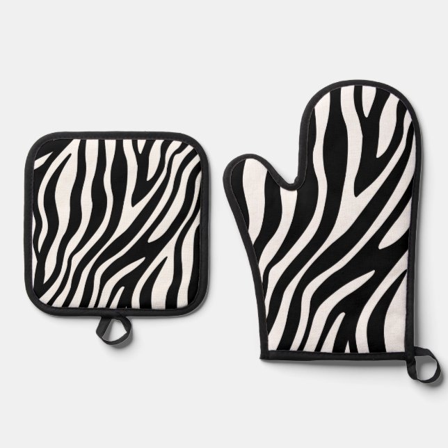 Bold Zebra Stripe Black and White Oven Mitt & Pot Holder Set (Front)